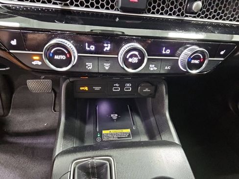 Used 2024 Honda Civic Touring image 19