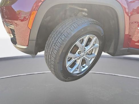 Used 2023 Jeep Grand Cherokee L Limited AWD/4WD image 29