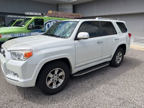 Used 2013 Toyota 4Runner SR5 w/ Premium Pkg image 3