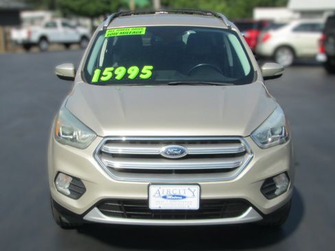 Used 2017 Ford Escape Titanium AWD/4WD image 5