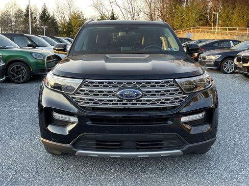 Used 2023 Ford Explorer Limited w/ Limited Technology Package image 2