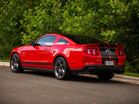Used 2012 Ford Mustang Shelby GT500 RWD image 11