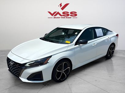 Used 2024 Nissan Altima 2.5 SR