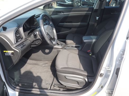 Used 2018 Hyundai Elantra Value Edition FWD image 11