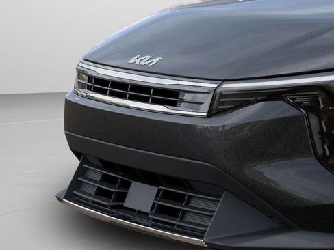 New 2025 Kia K4 EX image 13