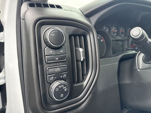 Used 2024 Chevrolet Silverado 2500 W/T w/ WT Convenience Package AWD/4WD image 18