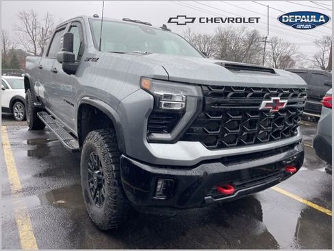 Used 2024 Chevrolet Silverado 2500 ZR2 w/ Technology Package image 1