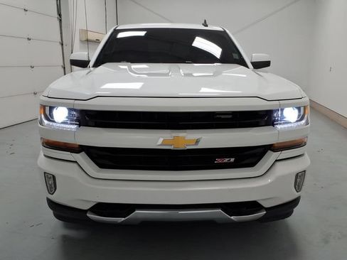 Used 2018 Chevrolet Silverado 1500 LT w/ All Star Edition AWD/4WD image 8