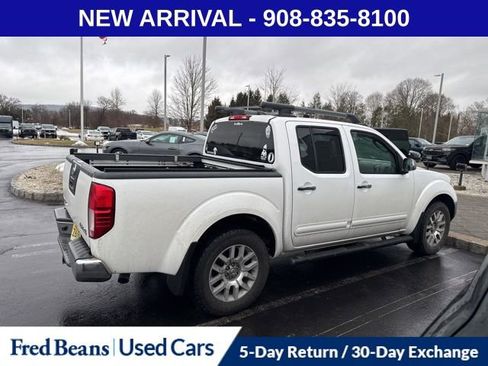 Used 2009 Nissan Frontier LE w/ LE Value Truck Pkg image 9