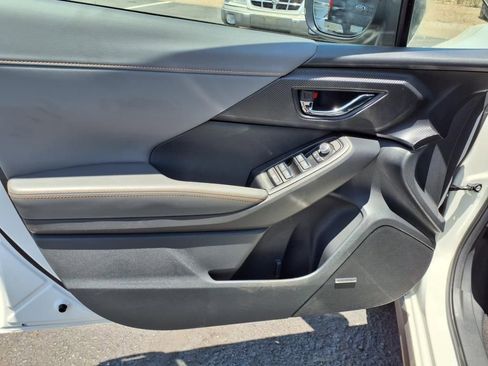 New 2025 Subaru Crosstrek 2.5i Limited w/ Popular Package #3A image 10