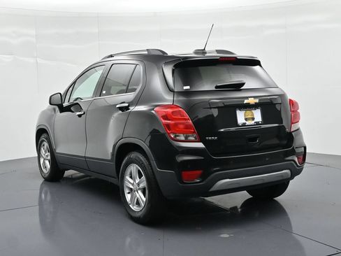 Used 2017 Chevrolet Trax LT w/ Driver Confidence Package FWD image 8