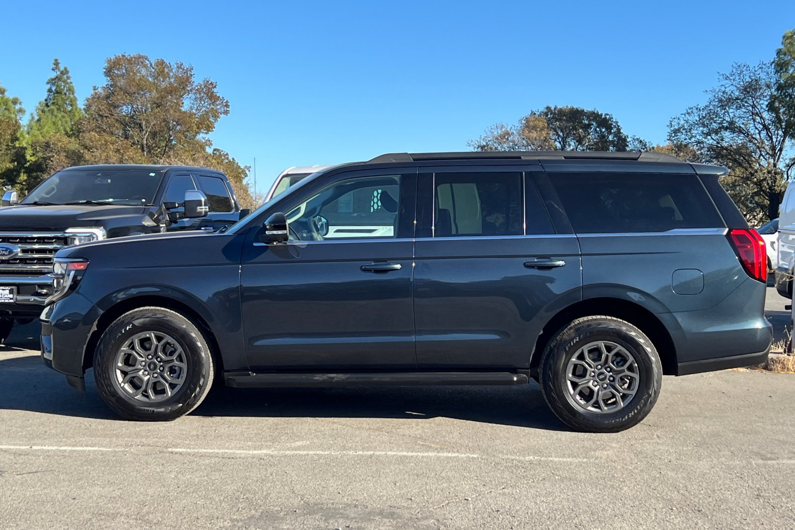 Used 2026 Ford Expedition Active AWD/4WD image 7