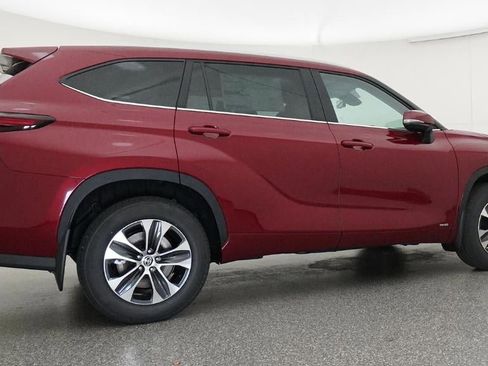 New 2026 Toyota Highlander XLE AWD/4WD image 26