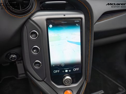 Used 2025 McLaren 750S Spider image 30