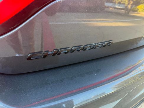 Used 2017 Dodge Charger R/T w/ Blacktop Package image 34