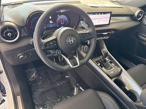 New 2026 Alfa Romeo Tonale Veloce w/ Quick Order Package 23H Volce AWD/4WD image 12