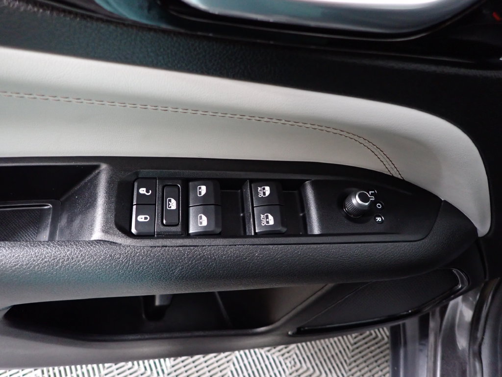 Used 2022 Jeep Compass Limited AWD/4WD image 18