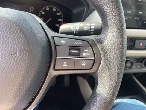 New 2026 Honda HR-V LX image 25
