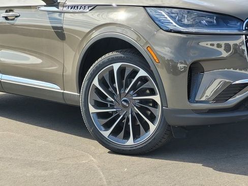 New 2025 Lincoln Aviator Reserve w/ Equipment Group 201A image 2