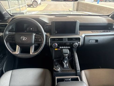 Used 2024 Toyota Tacoma SR5 AWD/4WD image 14