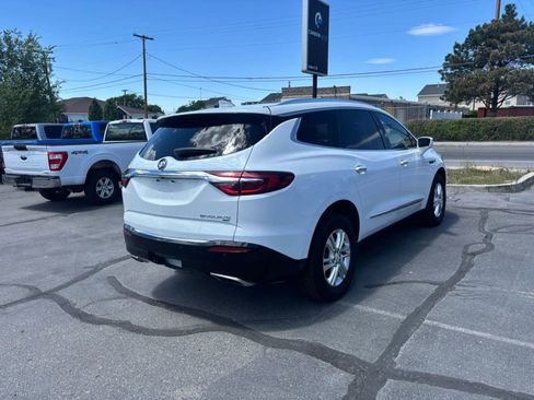 Used 2019 Buick Enclave Essence AWD/4WD image 5