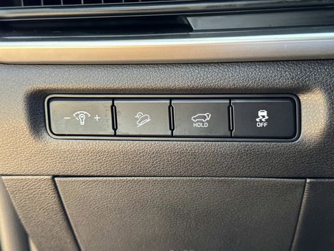 Used 2023 Kia Telluride EX w/ EX Captain's Chair Package image 33