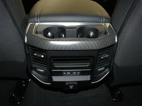 New 2026 RAM 3500 Big Horn AWD/4WD image 37