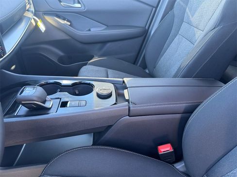 New 2026 Nissan Rogue SV w/ Cold Weather Package image 31