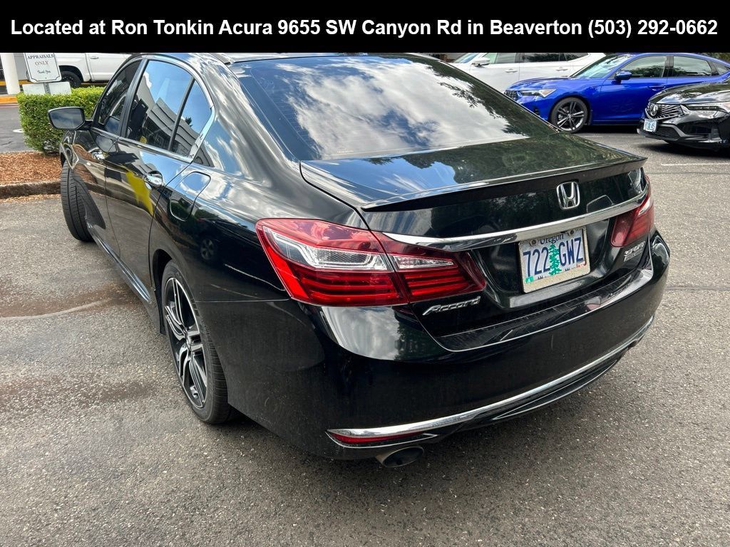 Used 2017 Honda Accord Sport Special Edition image 4