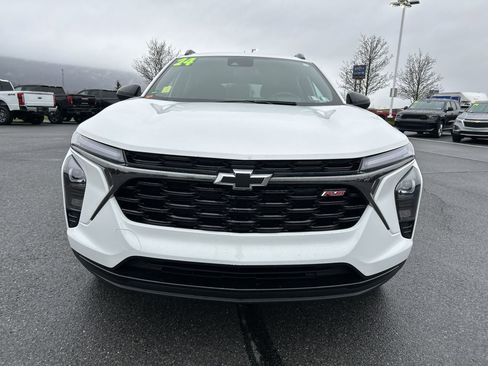 Used 2024 Chevrolet Trax RS w/ Driver Confidence Package image 12