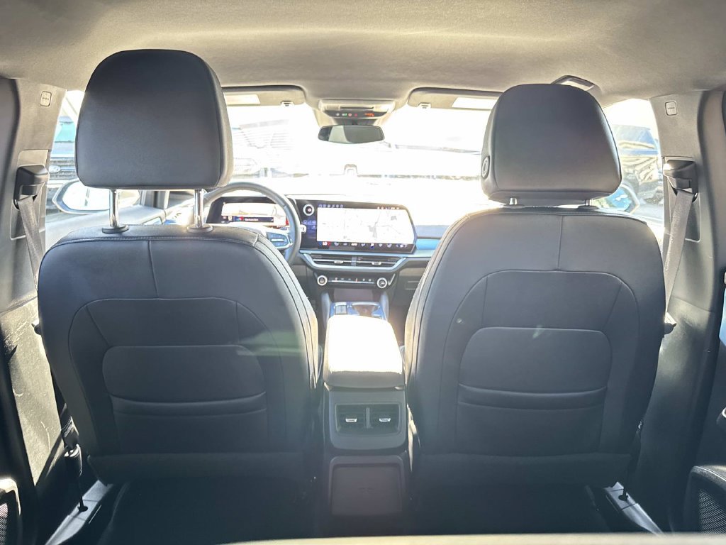 Used 2024 Chevrolet Equinox EV LT FWD image 9