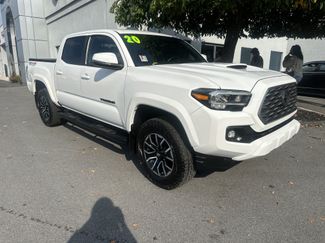 Used 2020 Toyota Tacoma TRD Sport w/ Technology Package AWD/4WD video 1