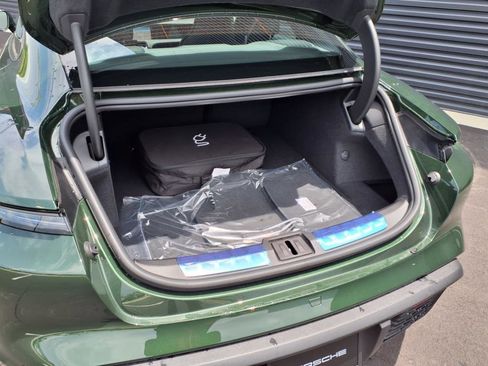 New 2025 Porsche Taycan image 27