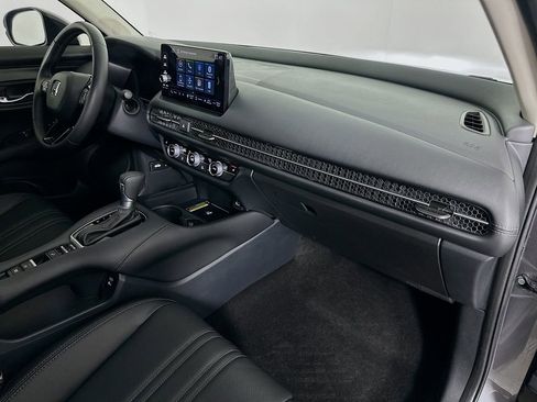 Used 2025 Honda HR-V EX-L image 28