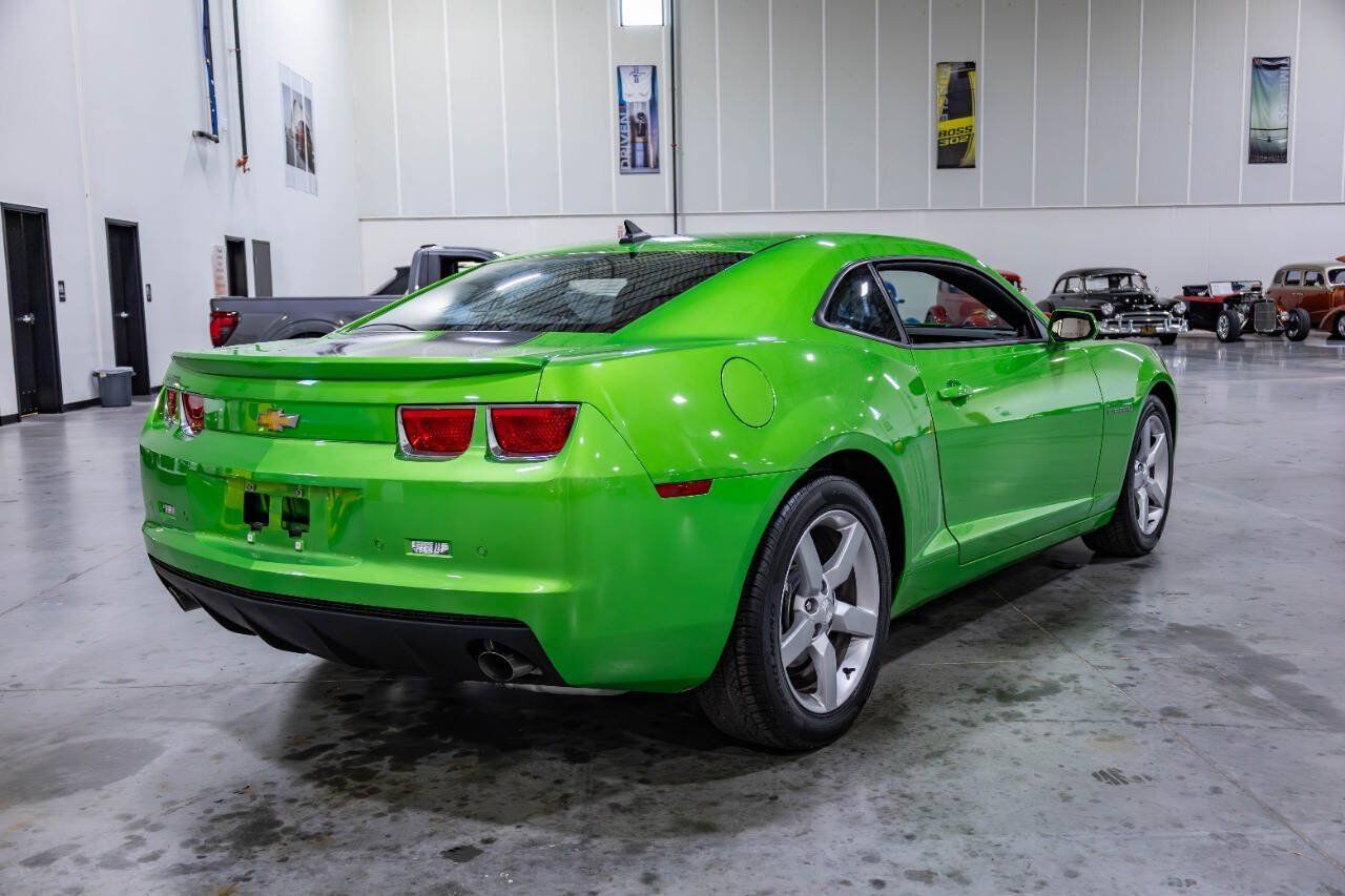 Used 2010 Chevrolet Camaro LT RWD image 7