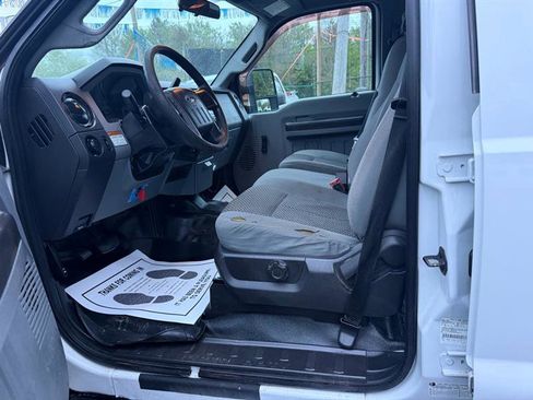 Used 2013 Ford F250 XL w/ Skid Plate Pkg image 12