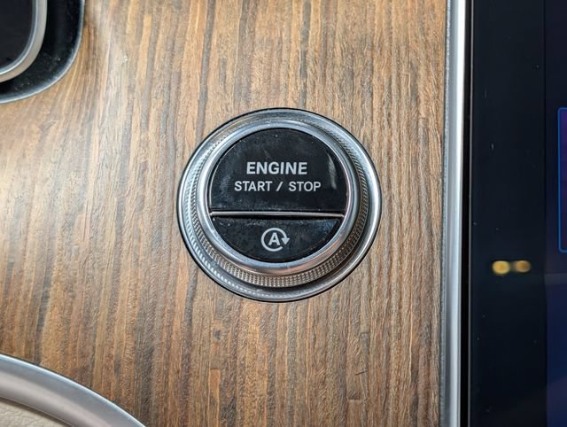 Used 2024 Mercedes-Benz C 300 4MATIC Sedan image 24