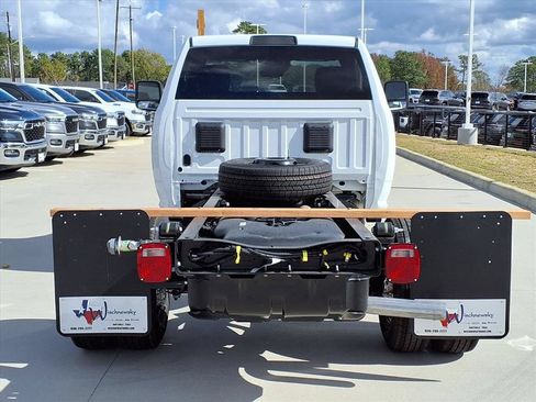 New 2026 RAM 3500 Tradesman w/ Chrome Appearance Group A AWD/4WD image 5