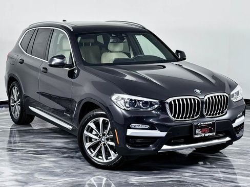 Used 2018 BMW X3 xDrive30i AWD/4WD image 3