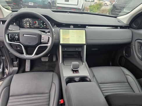 Used 2024 Land Rover Discovery Sport S image 22