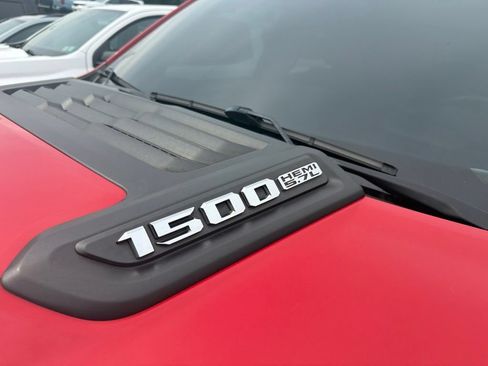 Used 2020 RAM 1500 Laramie w/ Sport Appearance Package AWD/4WD image 8