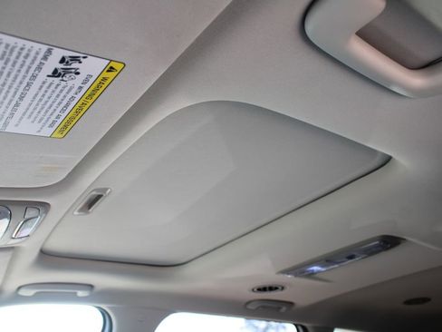 Certified 2023 Kia Telluride S w/ S Sunroof Package AWD/4WD image 58