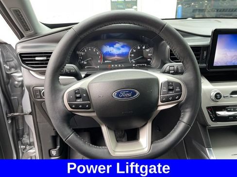 Used 2023 Ford Explorer XLT w/ Equipment Group 202A AWD/4WD image 14