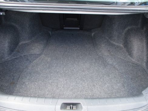 Used 2012 Honda Accord LX image 32