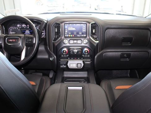 Used 2021 GMC Sierra 1500 AT4 w/ Off-Road Performance Package AWD/4WD image 23
