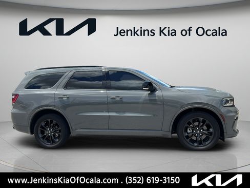 Used 2023 Dodge Durango R/T RWD image 3
