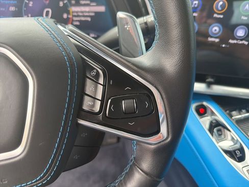 Used 2022 Chevrolet Corvette Stingray Premium Conv w/ Z51 Performance Package RWD image 12