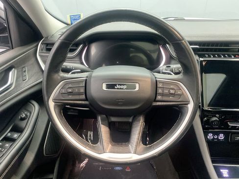 Used 2021 Jeep Grand Cherokee L Limited AWD/4WD image 16