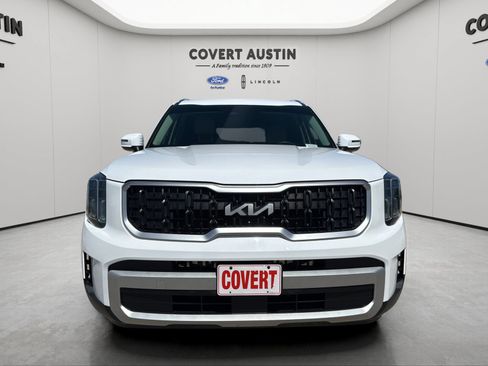 Used 2024 Kia Telluride EX w/ EX Captain's Chair Package FWD image 8