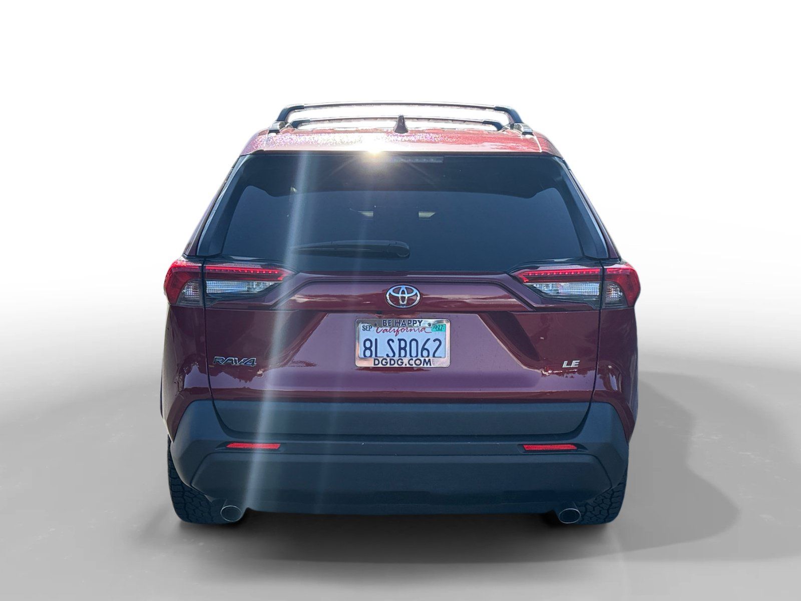 Used 2019 Toyota RAV4 LE w/ Carpet Mat Package FWD image 4